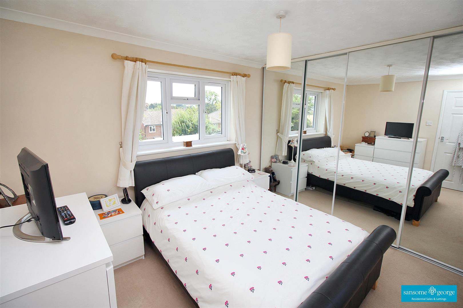 Staddlestone Close, Tilehurst, Reading